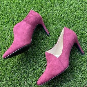 Elegant Burgundy Suede Heels 6.5